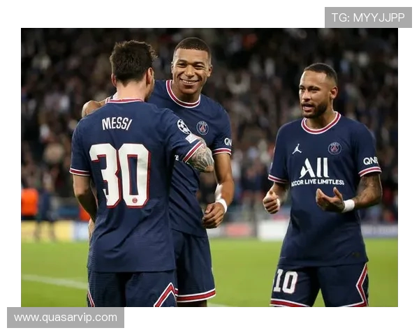 法甲最强进攻组合及其体育竞技战术表现