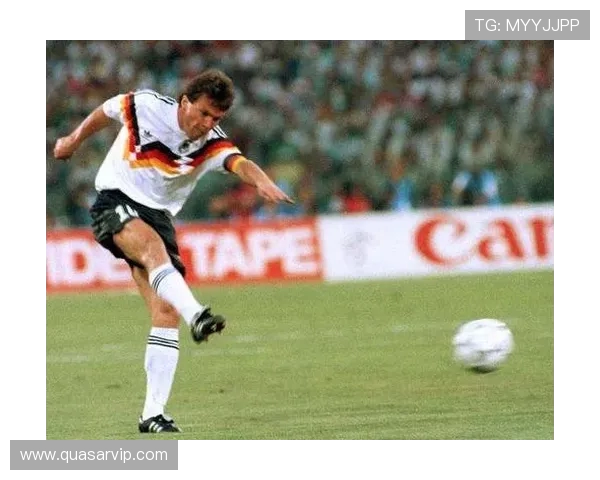 全面回顾1990年世界杯四强球队的荣耀与传奇征程经典对决与历史瞬间